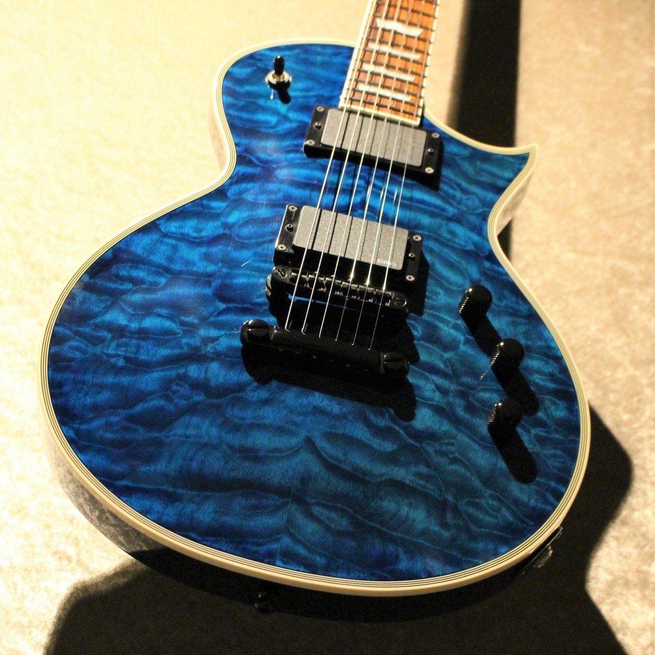 Blue Rock Guitar レスポールシェイプ 楽器/器材 エレキギター 楽器