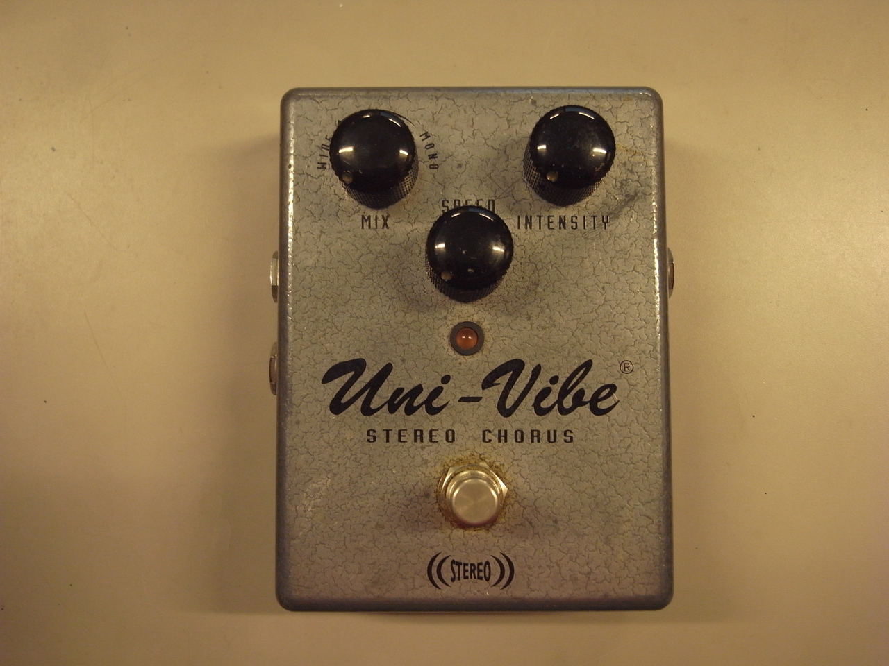 Jim Dunlop UV-1SC UNI-VIBE STEREO CHORUS（中古）【楽器検索デジマート】