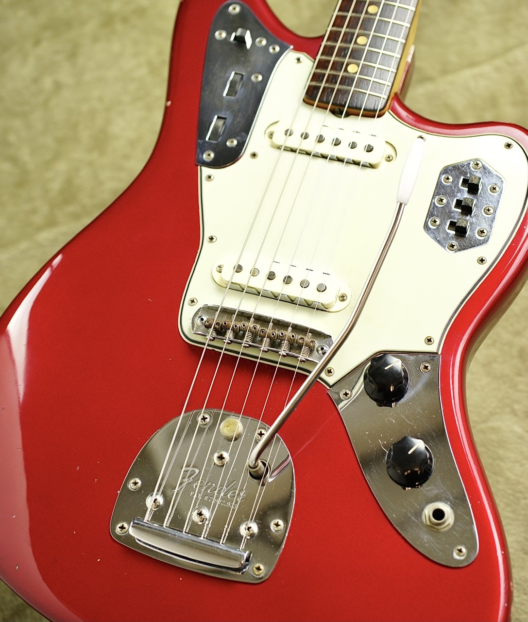 Fender 【スプリングセール!!】1964 Jaguar -Candy Apple Red-【ハカランダ指板】【Aネック!!】(ビンテージ )【楽器検索デジマート】 Fender 【スプリングセール!!】1964 Jaguar -Candy Apple Red-【ハカランダ指板】【Aネック!!】(ビンテージ )【楽器検索デジマート】