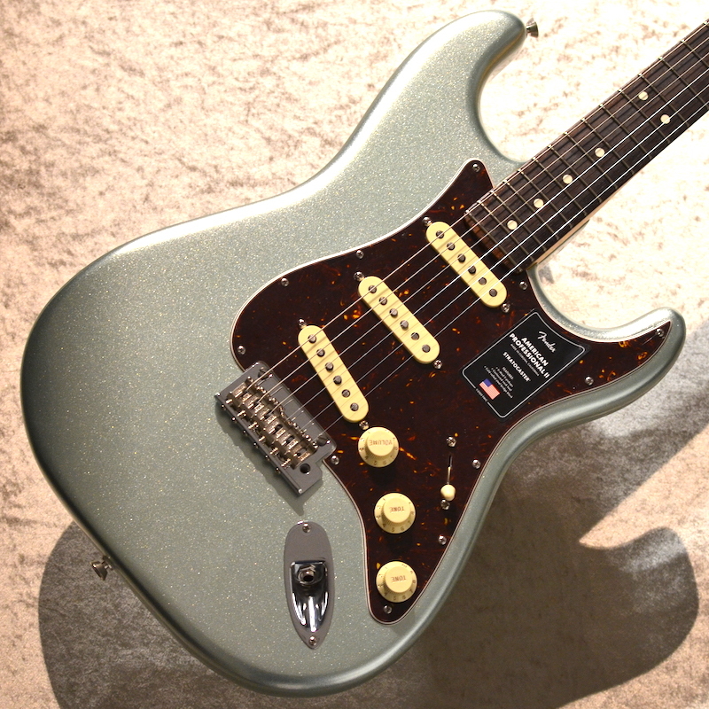 Fender 【チョイ傷特価】American Professional II Stratocaster