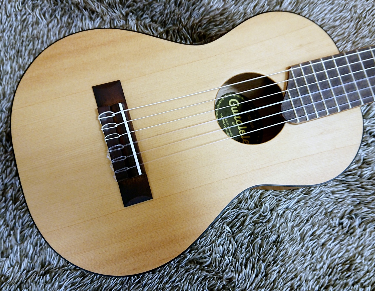 美品 YAMAHA Guitalele GL-1【新品弦交換・メンテナンス済み】