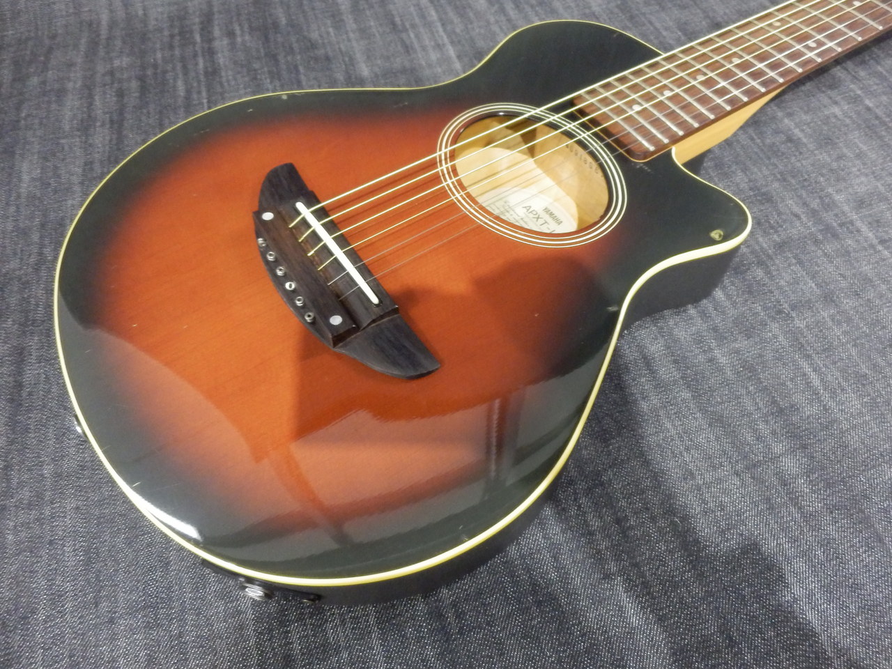 ギター YAMAHA APXT-1A YAMAHA APXT-1A Red Sunburst [SN 71027870] [05/30] | Reverb