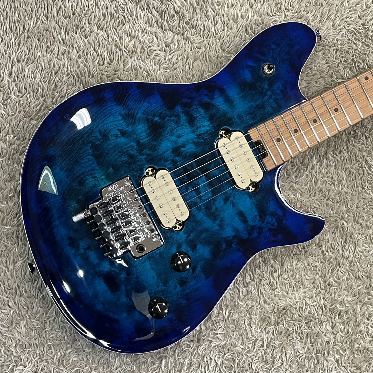 EVH Wolfgang Special QM Baked Maple Fingerboard Chlorine Burst