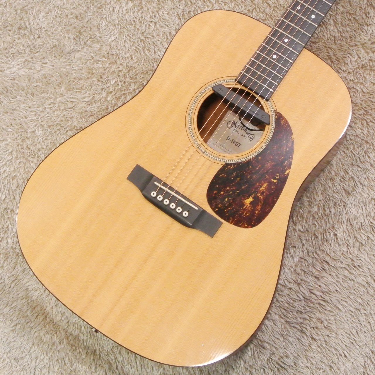 Martin D16GT マーティンアコースティックギター ピックアップ付き