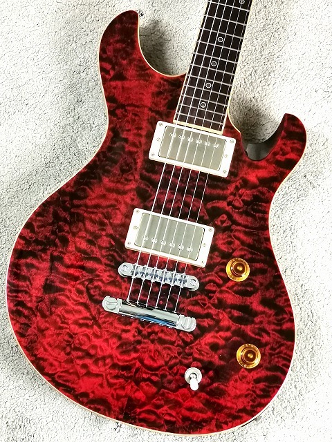 Altero Custom Guitars 【マスターグレードキルテッドメイプルトップ