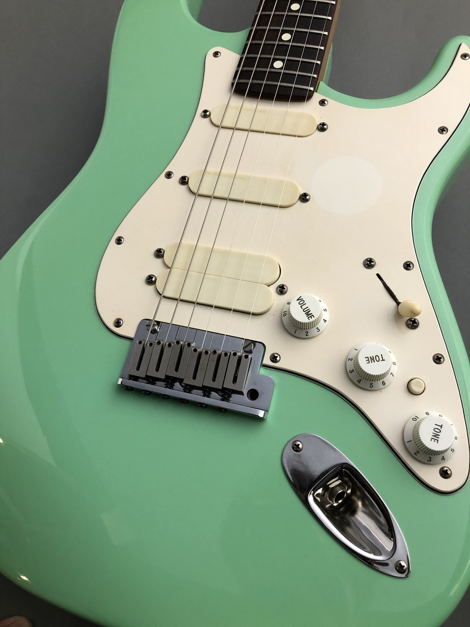 ジェフ・ベック仕様 ストラトキャスタータイプ　ケース付 Fender USA Jeff Beck Signature Stratocaster - ギター・楽器