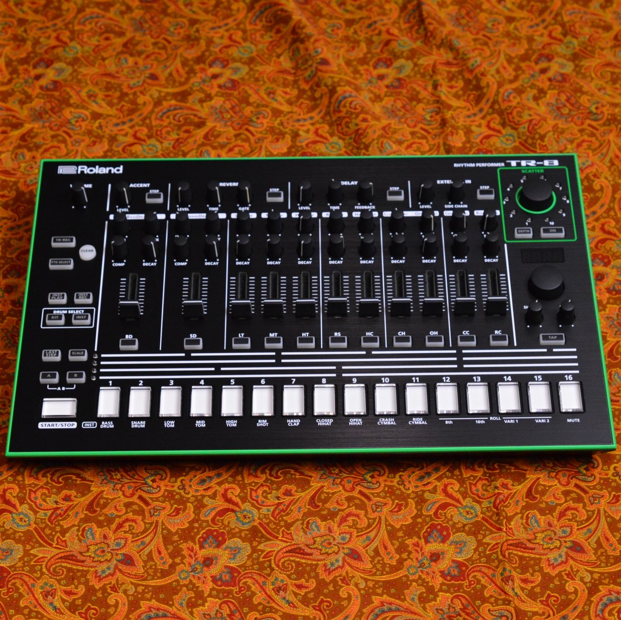 Roland TR-8（中古）【楽器検索デジマート】