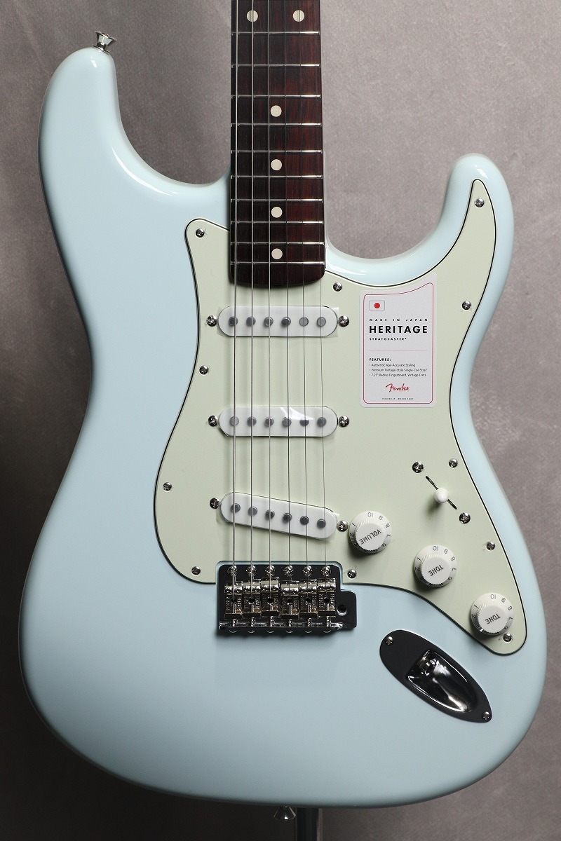 Fender Japan ストラトキャスター 水色 sonic blue - エレキギター