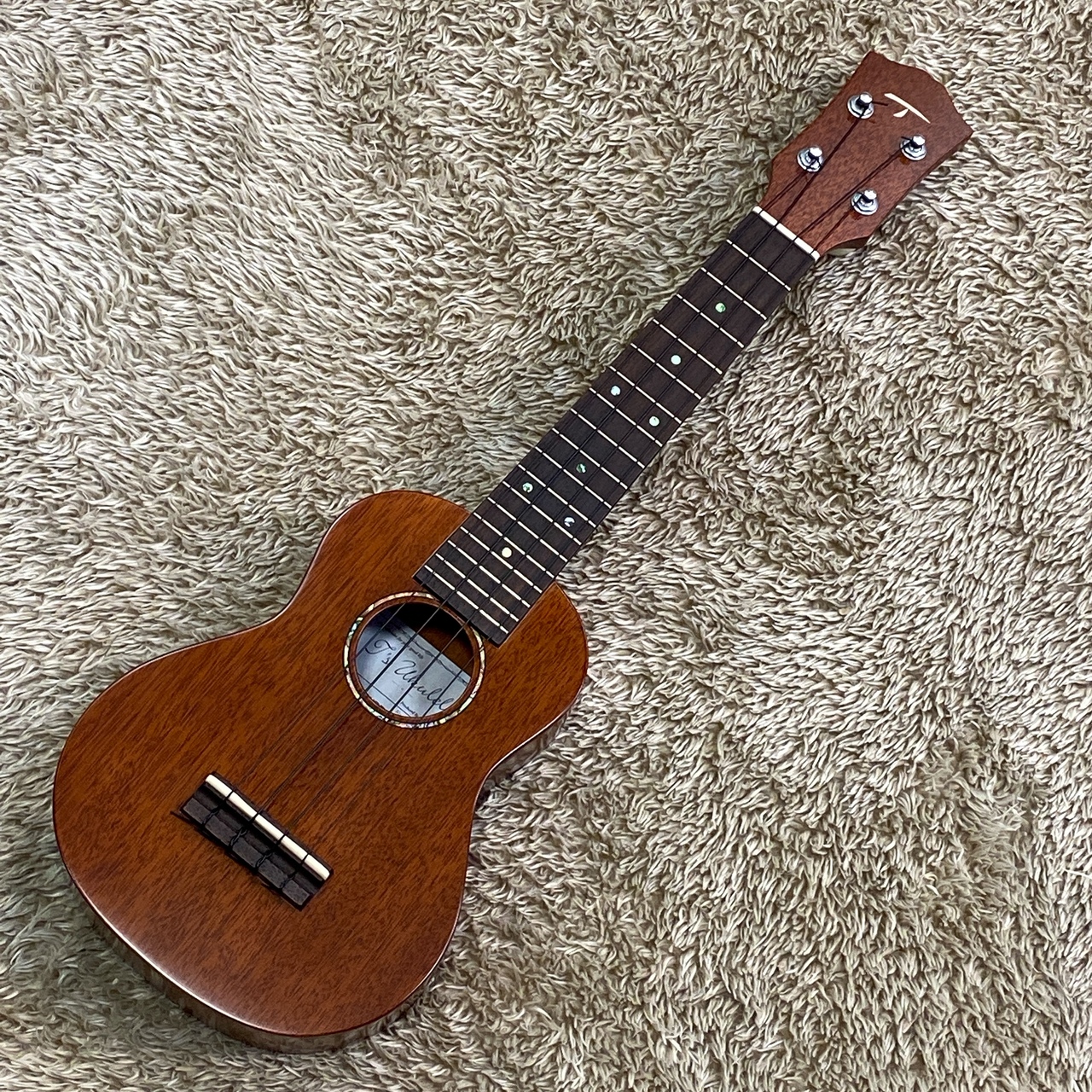 【レア】ティーズウクレレ　ソプラノ　t's ukulele