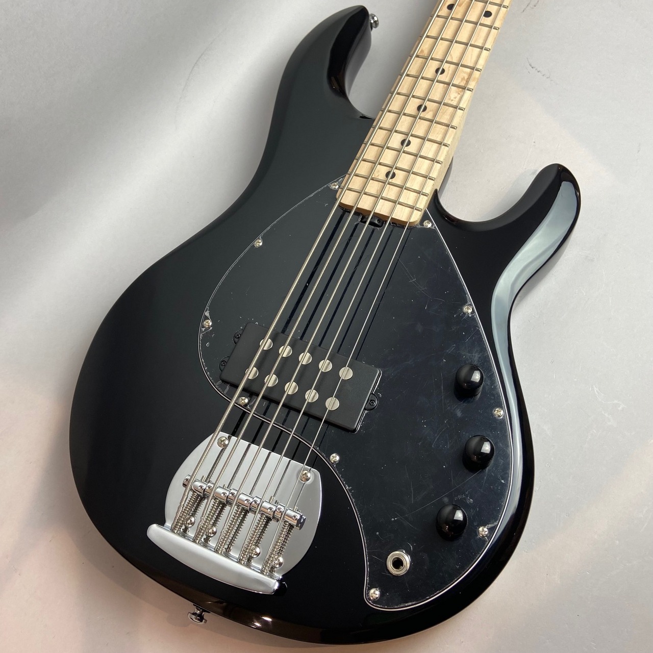 Sterling by MUSIC MAN STINGRAY S.U.B. Series Ray5 BK 5弦エレキ