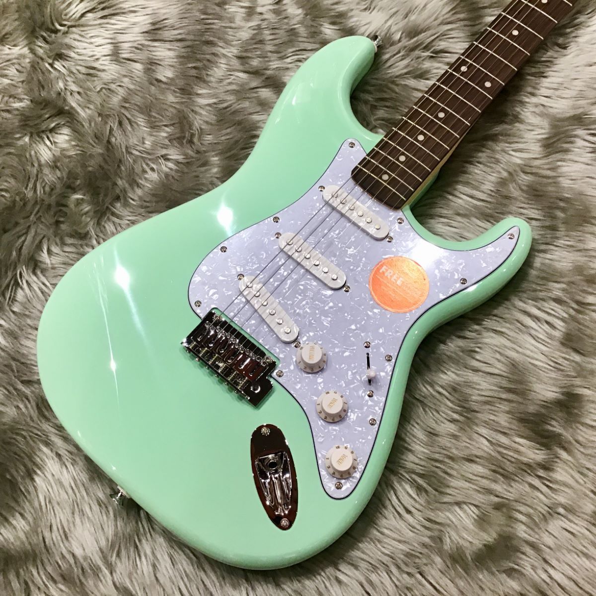 Squier by Fender FSR Affinity Series Stratocaster Surf Green 島村
