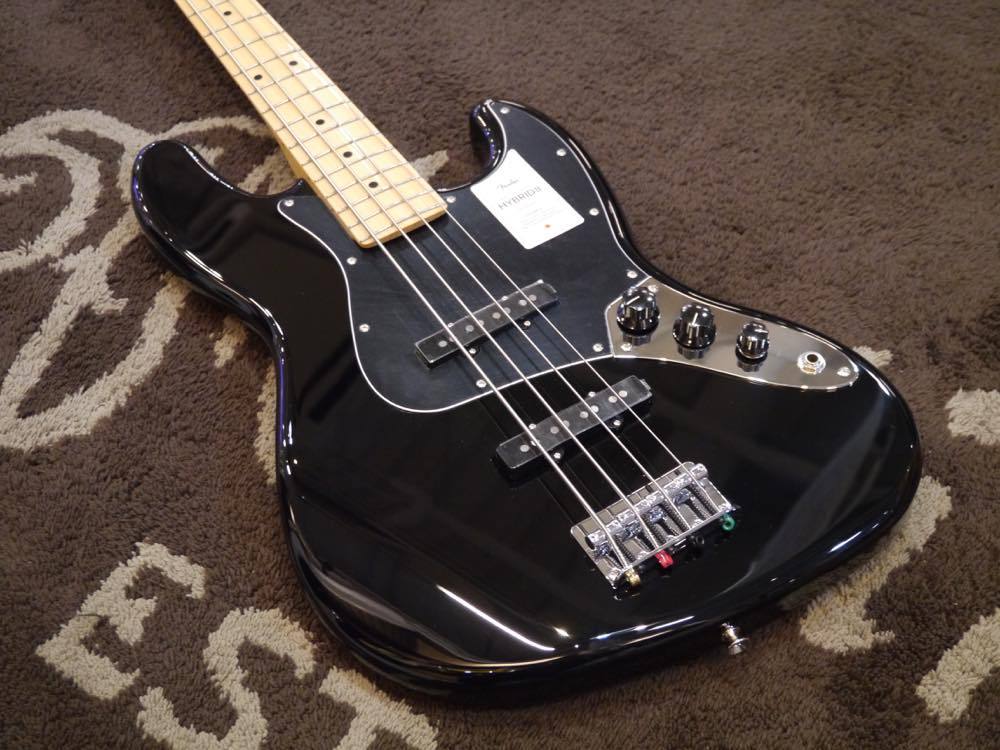 Fender Made in Japan Hybrid II Jazz Bass Maple Fingerboard Black