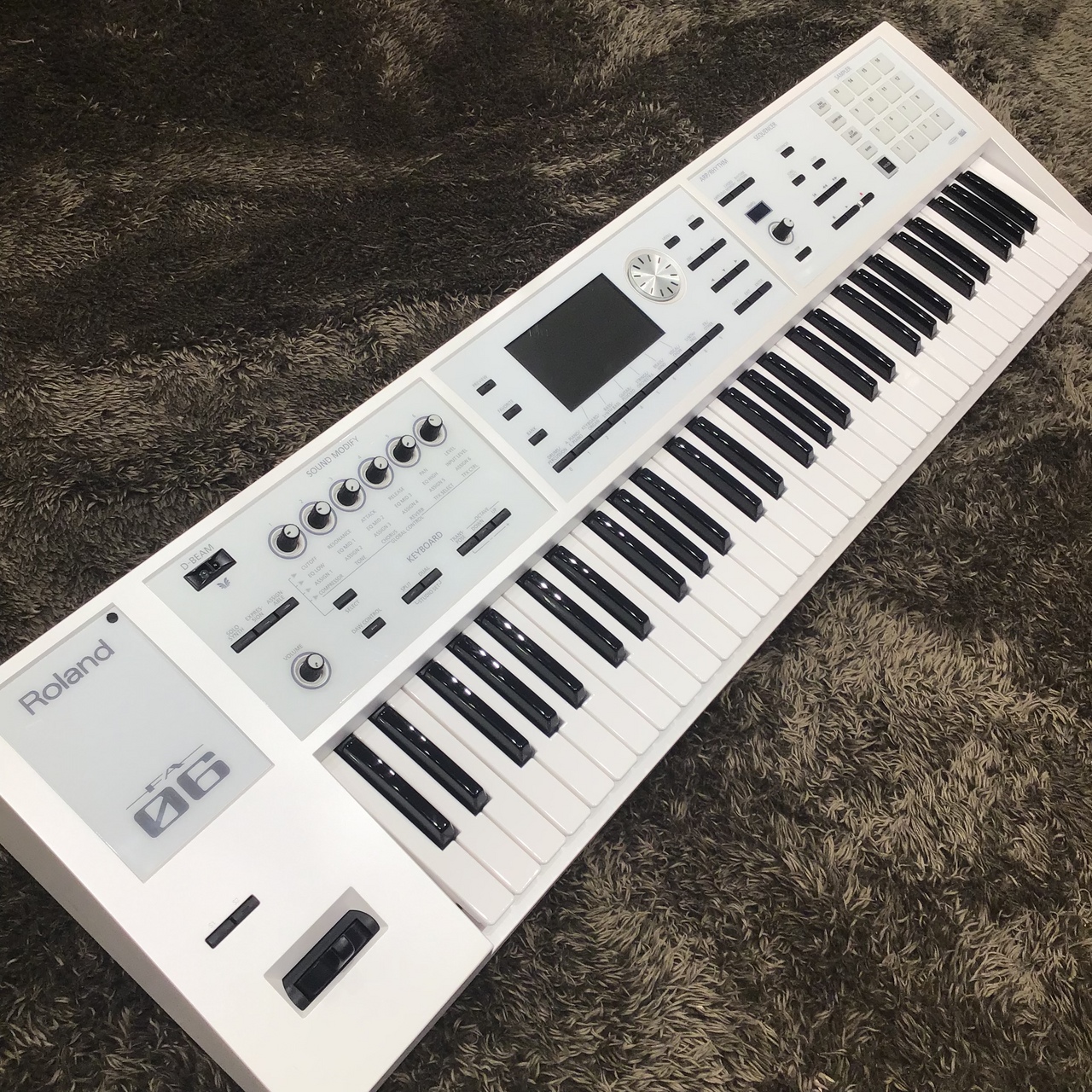 売り切り価格】Roland FA-06 シンセサイザー-