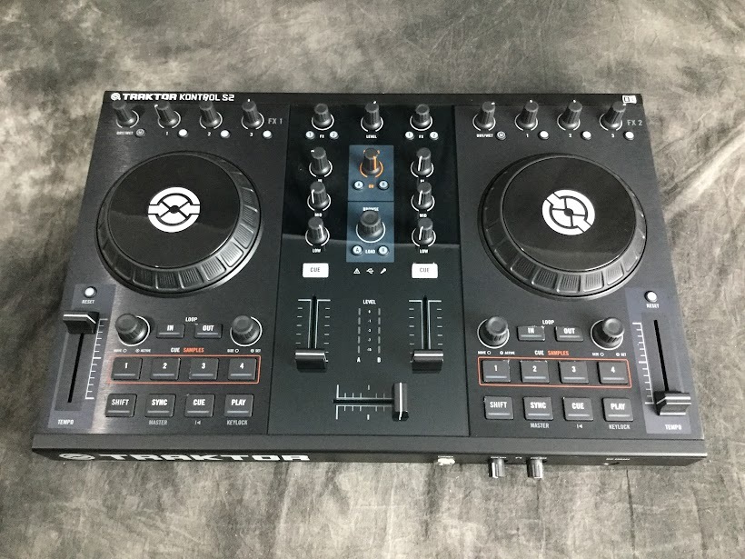 NATIVE INSTRUMENTS TRAKTOR KONTROL S2（中古/送料無料）【楽器検索