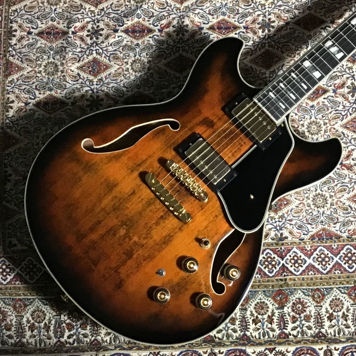 Ibanez 限定版セミアコ www.krzysztofbialy.com