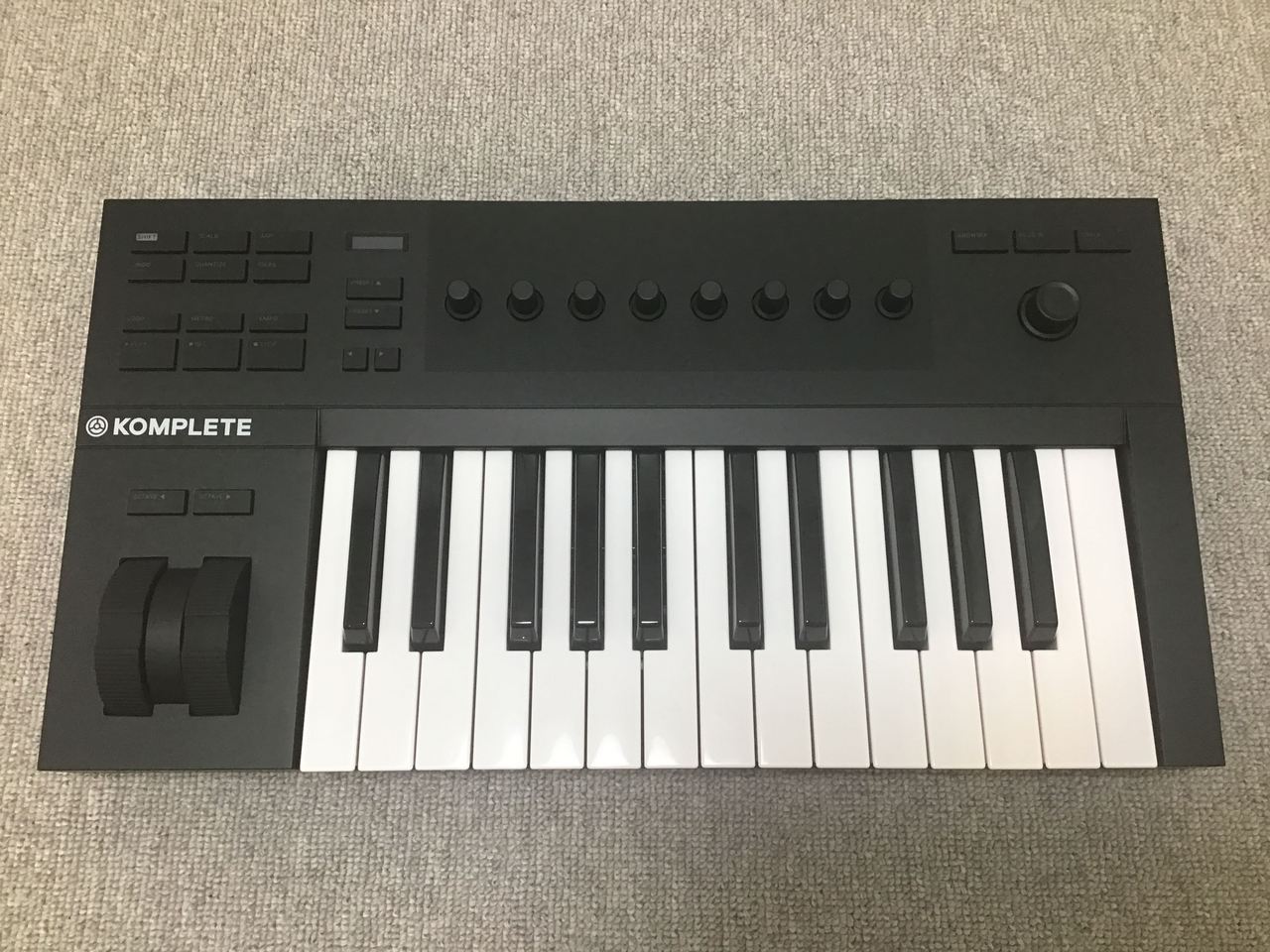 NATIVE INSTRUMENTS KOMPLETE KONTROL A25【MIDIKey】（中古）【楽器