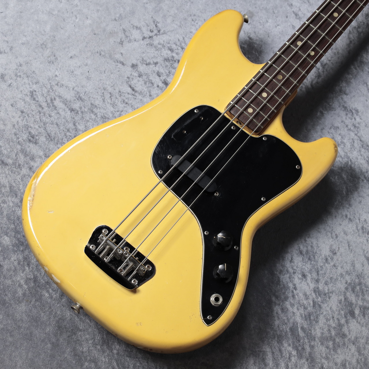 Fender 1976 Musicmaster Bass 【3.37kg】【VINTAGE】（ビンテージ