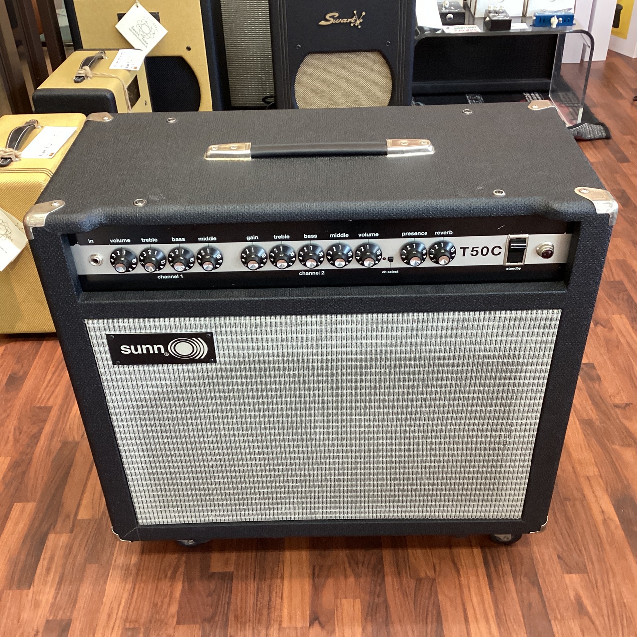 フェルナンデス　白ストラトキャスター　ギター 092s☆FERNANDES フェルナンデス ST-40 ホワイト ストラトキャスター