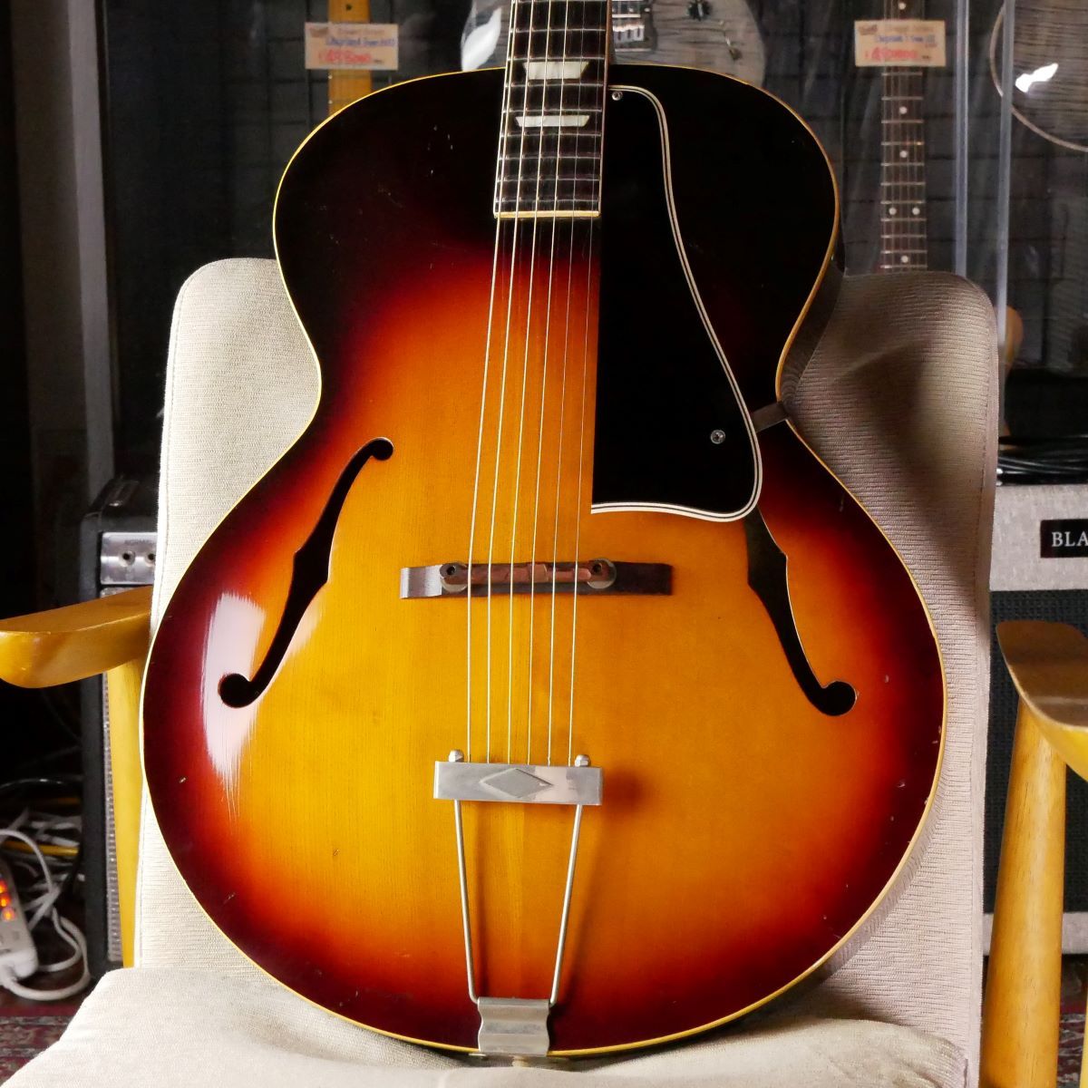 Gibson 1962 L-50 【コンディション良好なヴィンテージ・アーチトップ