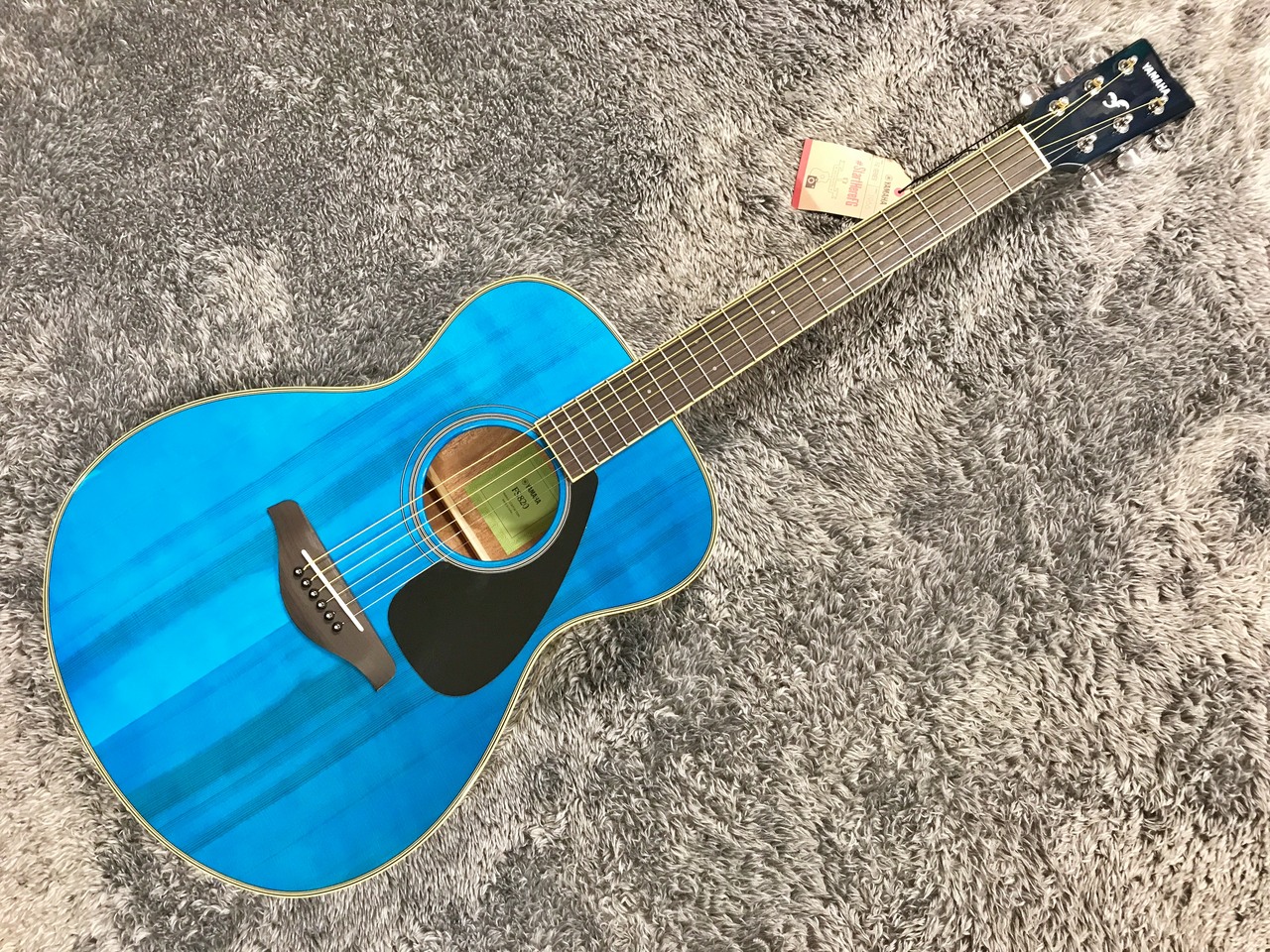 YAMAHA FS820 TQ (Turquoise) 【即納可能】【定番ビギナー向けアコースティックギター】（新品/送料無料）【楽器検索デジマート】