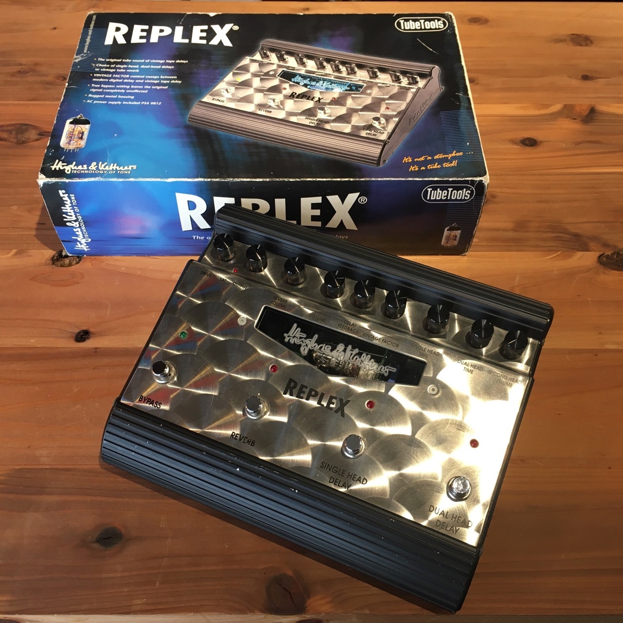 人気No.1】 美品 送料無料 Hughes Kettner Tube REPLEX