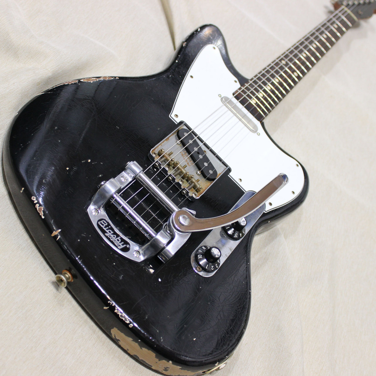 MJT Telemaster テレキャスターネック、ジャズマスターボディです