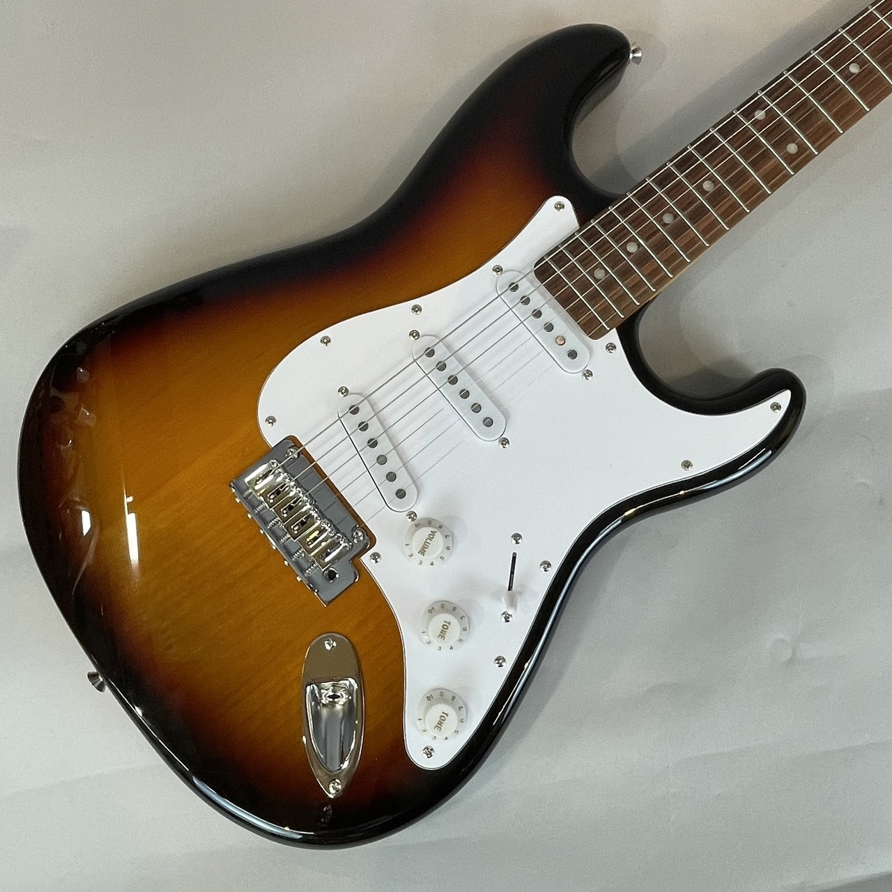 HISTORY HST-Performance 3Tone Sunburst ハムバッカー切替可能