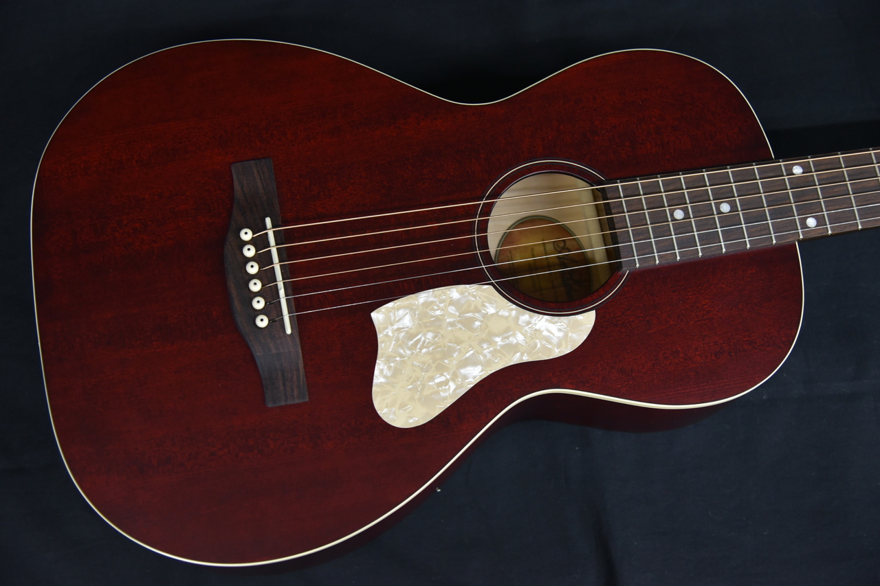 Art\u0026Lutherie Roadhouse Tennessee Red