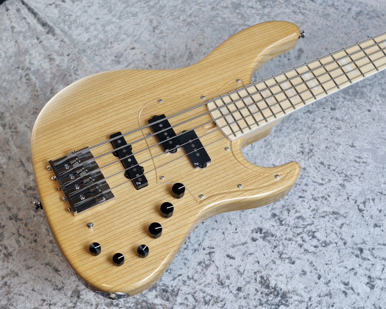 ATELIER Z Beta4 Deluxe Custom - ベース