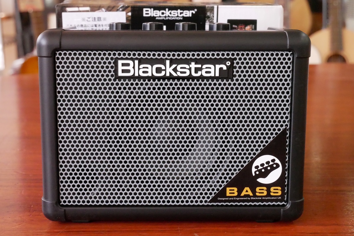 Blackstar FLY3 BASS / MINI AMP 【人気のベース 用ミニアンプ。アウトレット品が台数限定スペシャルプライスです。】（B級特価/送料無料）【楽器検索デジマート】