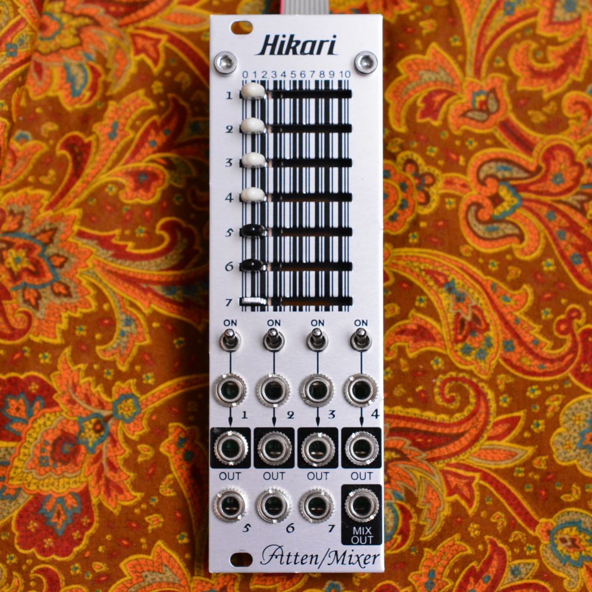 Hikari Instruments Atten Mixer - 鍵盤楽器