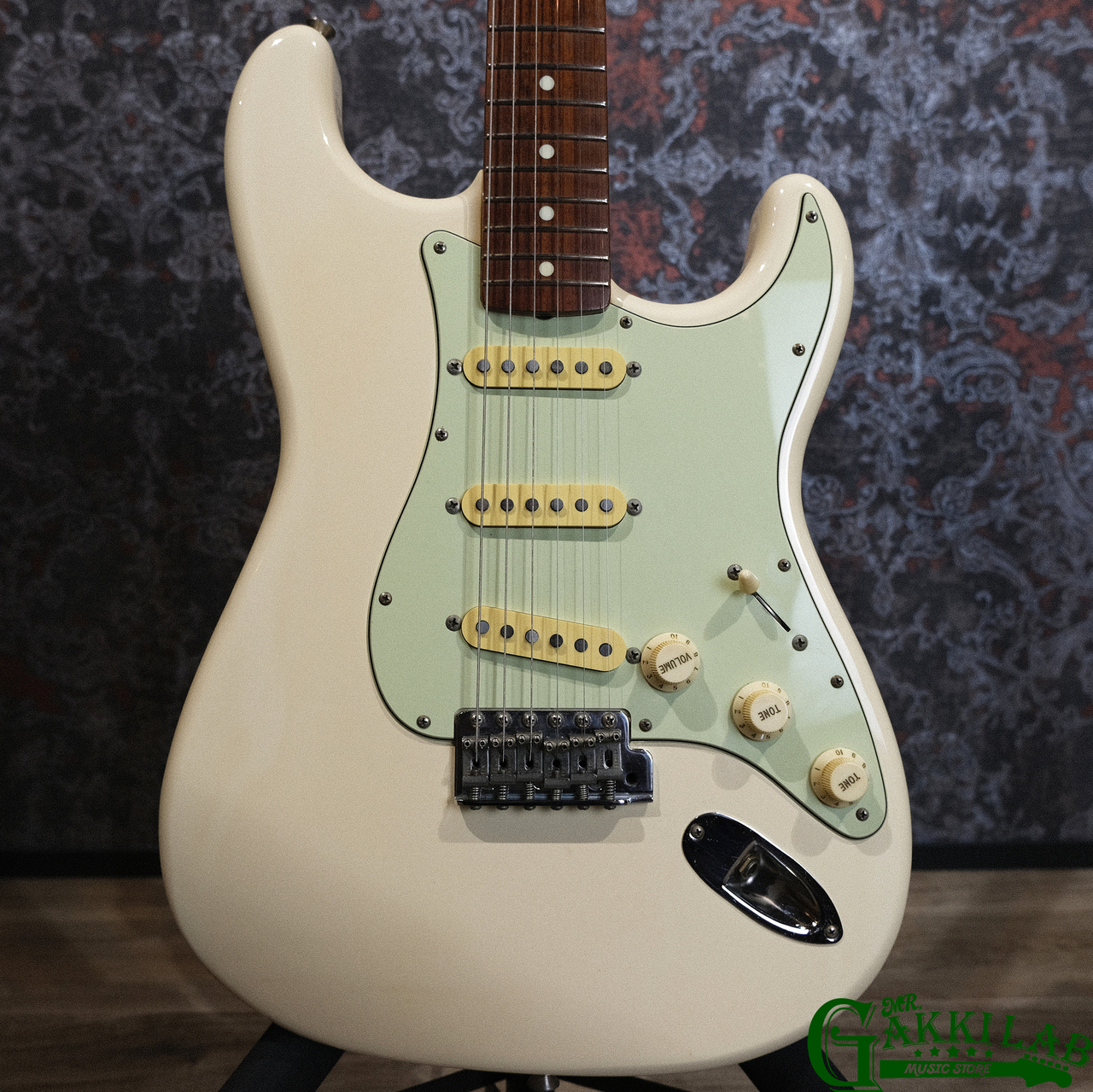 Fender Japan ST62-65AS VWH / 40th Anniversary of the Stratocaster