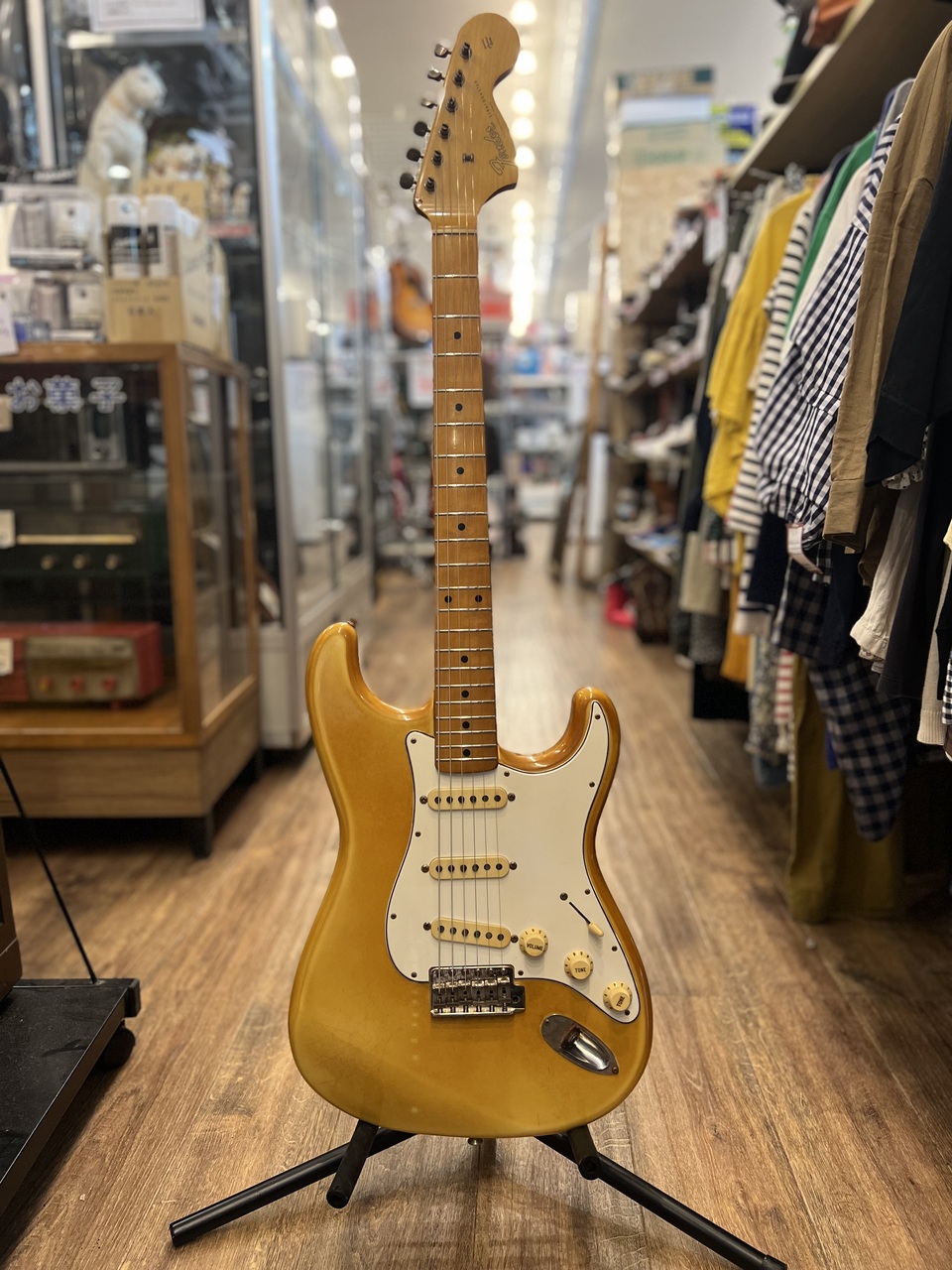 fender Japan ストラトキャスター st67-85 Eシリアル質問ありがとう 