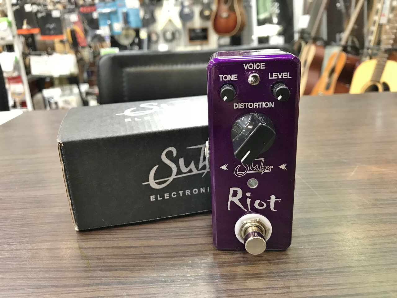 Suhr(正規輸入品) Riot MINI 【ディストーション】【即納できます!】（新品/送料無料）【楽器検索デジマート】