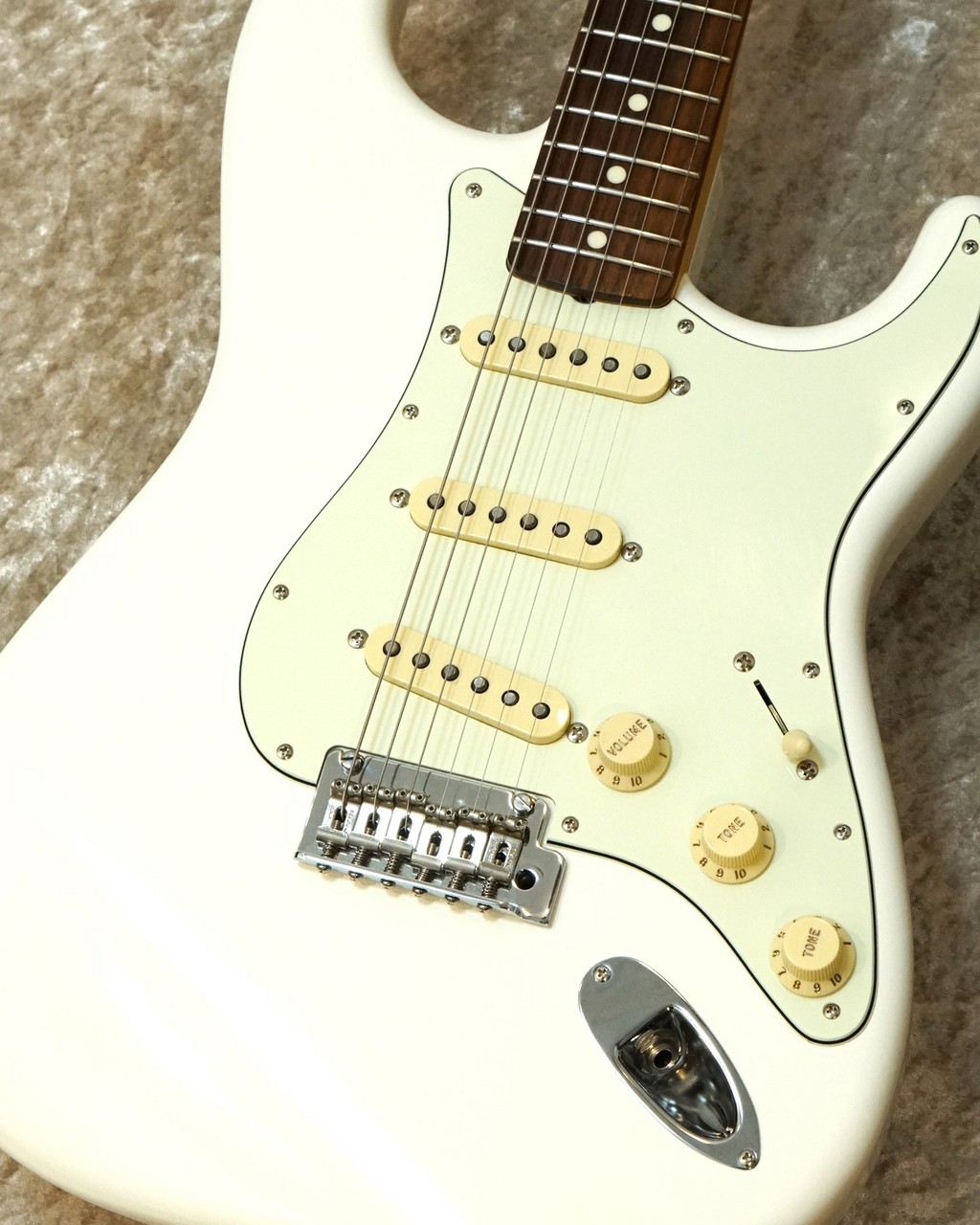 Fender Made in Japan Hybrid 60s Stratocaster -Vintage White-【2020