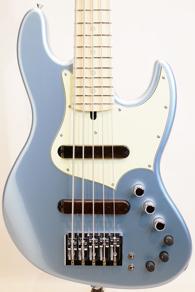 Xotic XJ-1T 5st Super Light Aged / Ice Blue Metallic / Lacquer