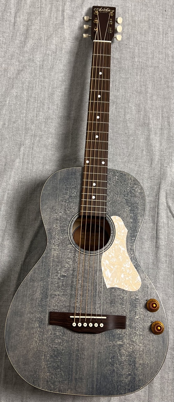 Art&Lutherie Roadhouse Denim Blue Q-Discrete【カナダ製】【パーラー