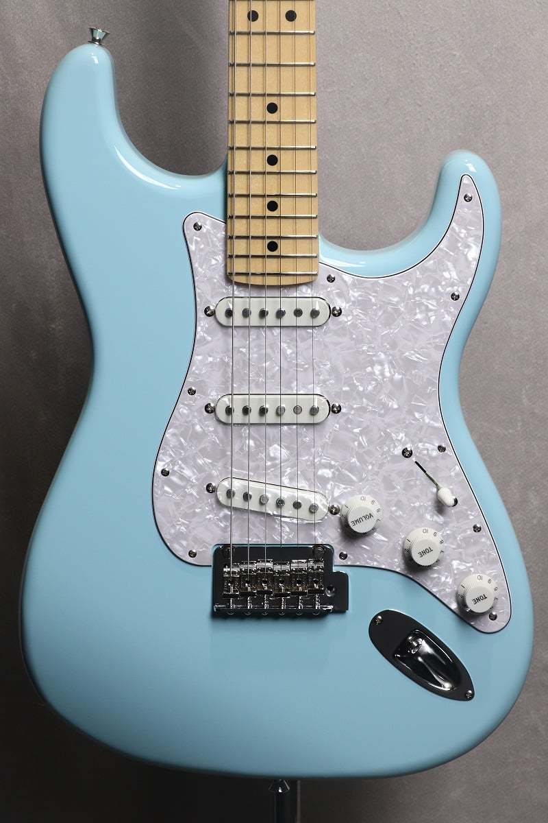 Fender Made in Japan Hybrid II FSR Collection Stratocaster Daphne