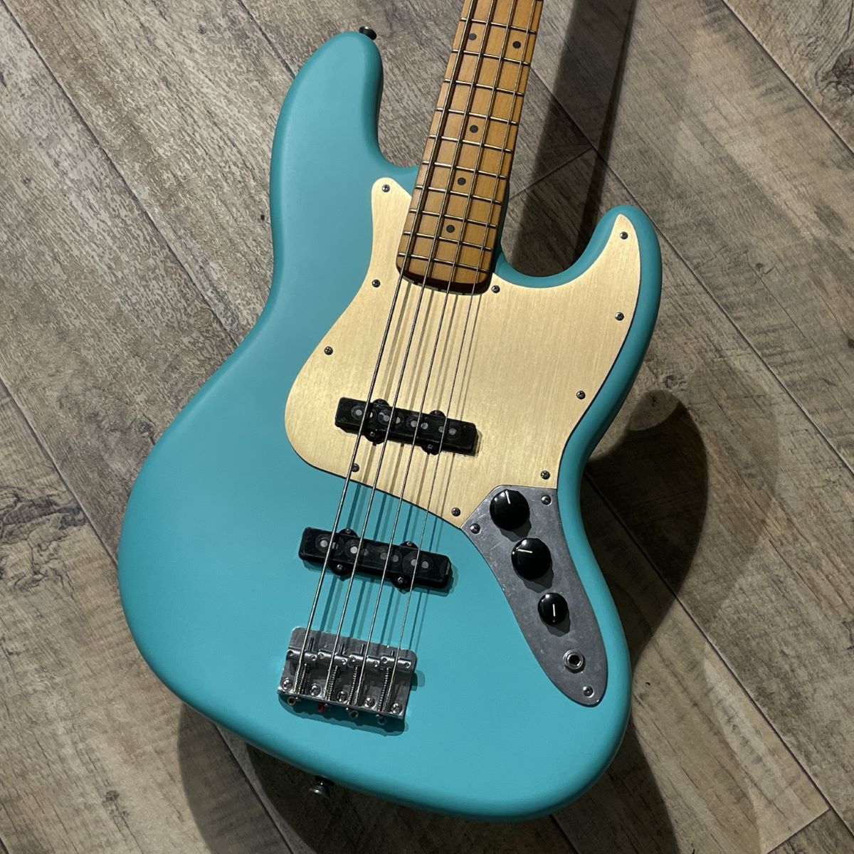 Squier by Fender 40th Anniversary Jazz Bass Vintage Edition Maple