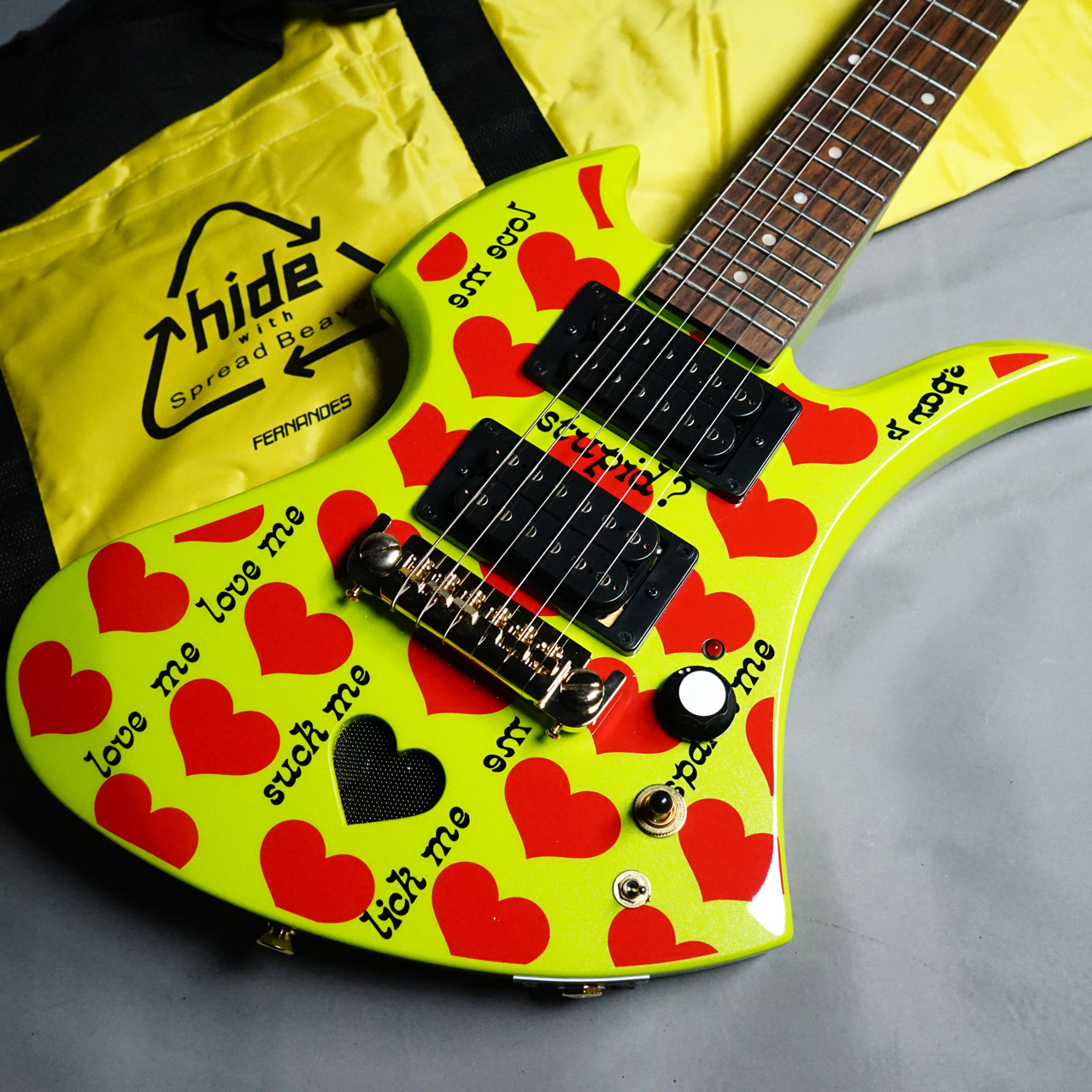 トップは非常に綺麗ですFERNANDES YH-JR. HY X Hide Signature