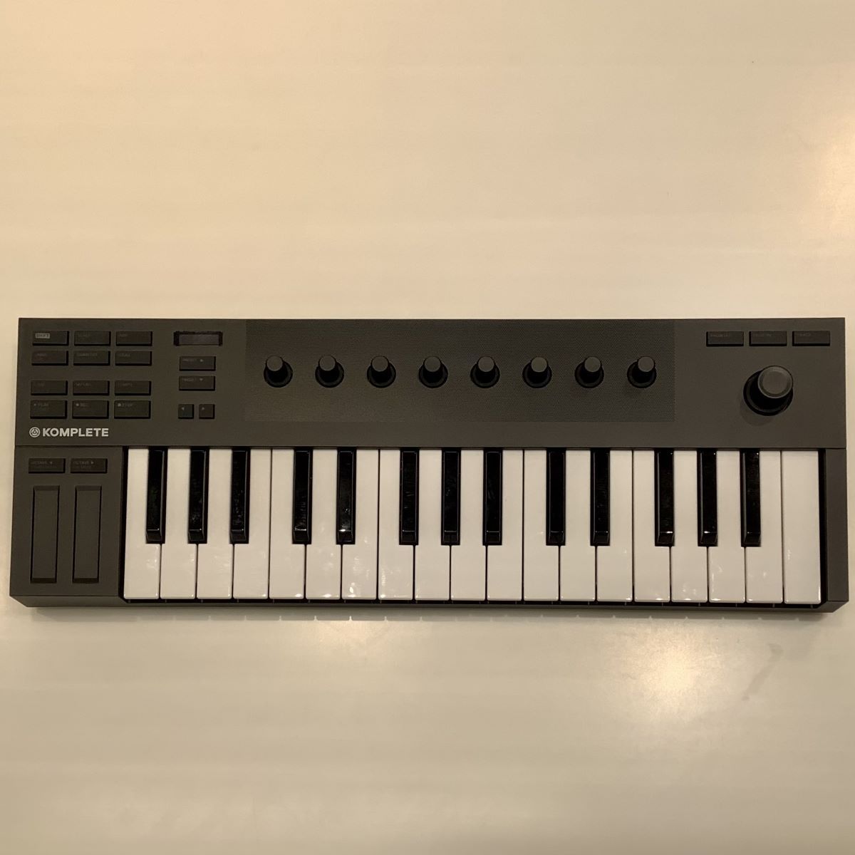 Native Instrument KONTROL M32 MIDIキーボード
