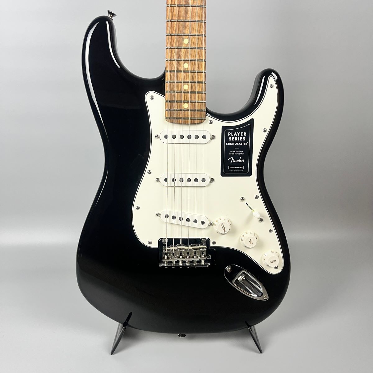 Fender Player Stratocaster Pau Ferro Fingerboard Black エレキ