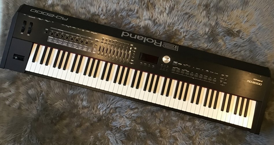 美品・セット販売】Roland ステージピアノ RD-2000 | dizmekaro.com