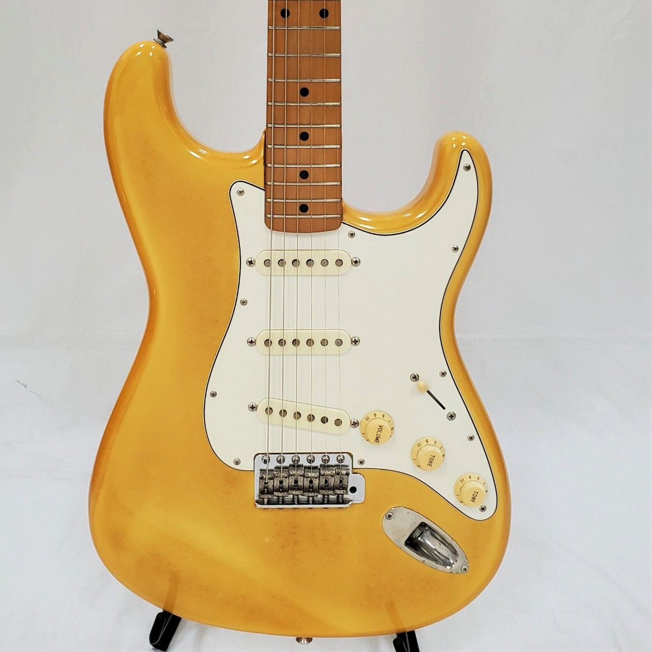 fender Japan  Stratocaster Eシリアル