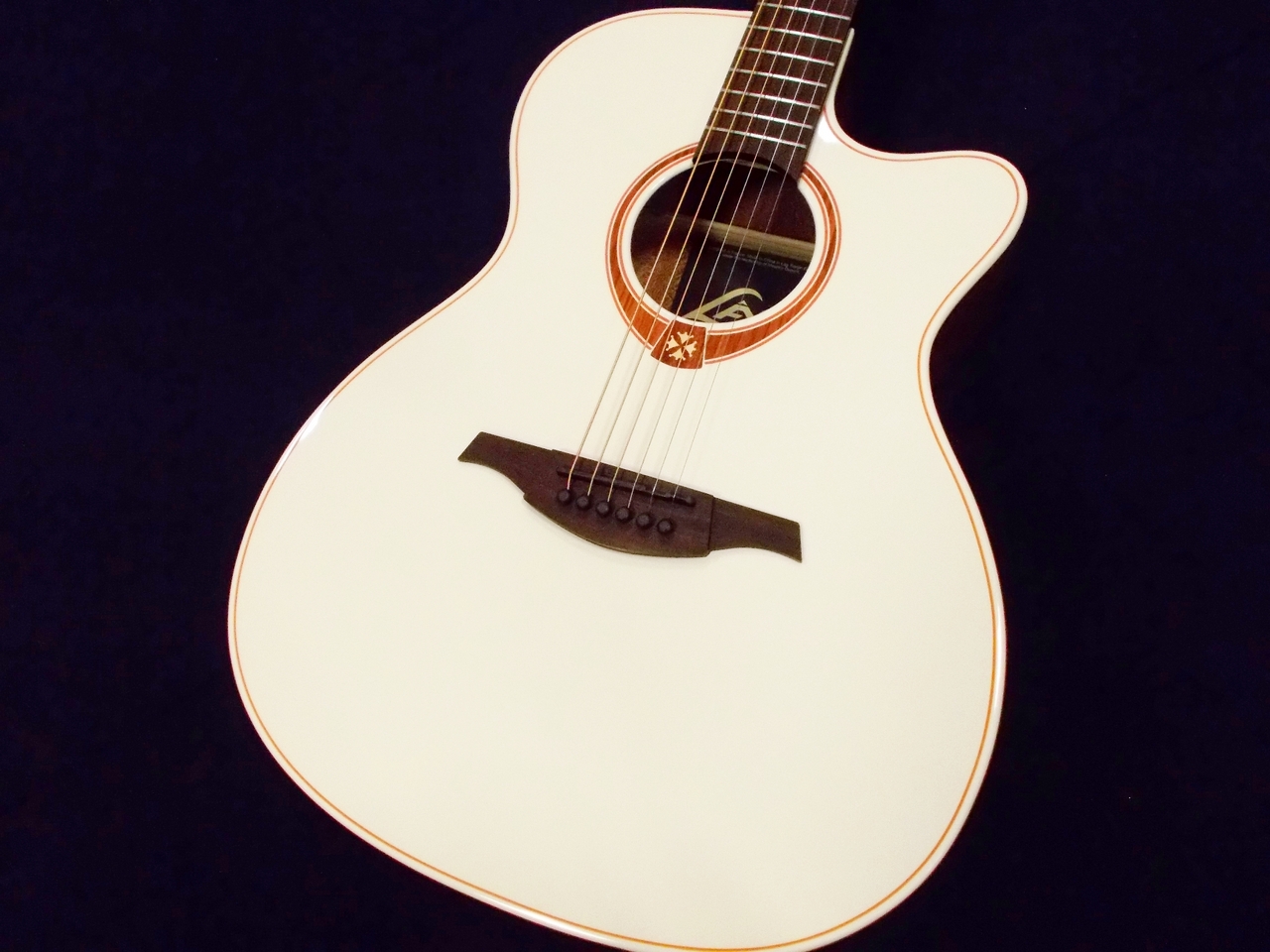LAG Guitars T-IVO-ACE（新品特価）【楽器検索デジマート】