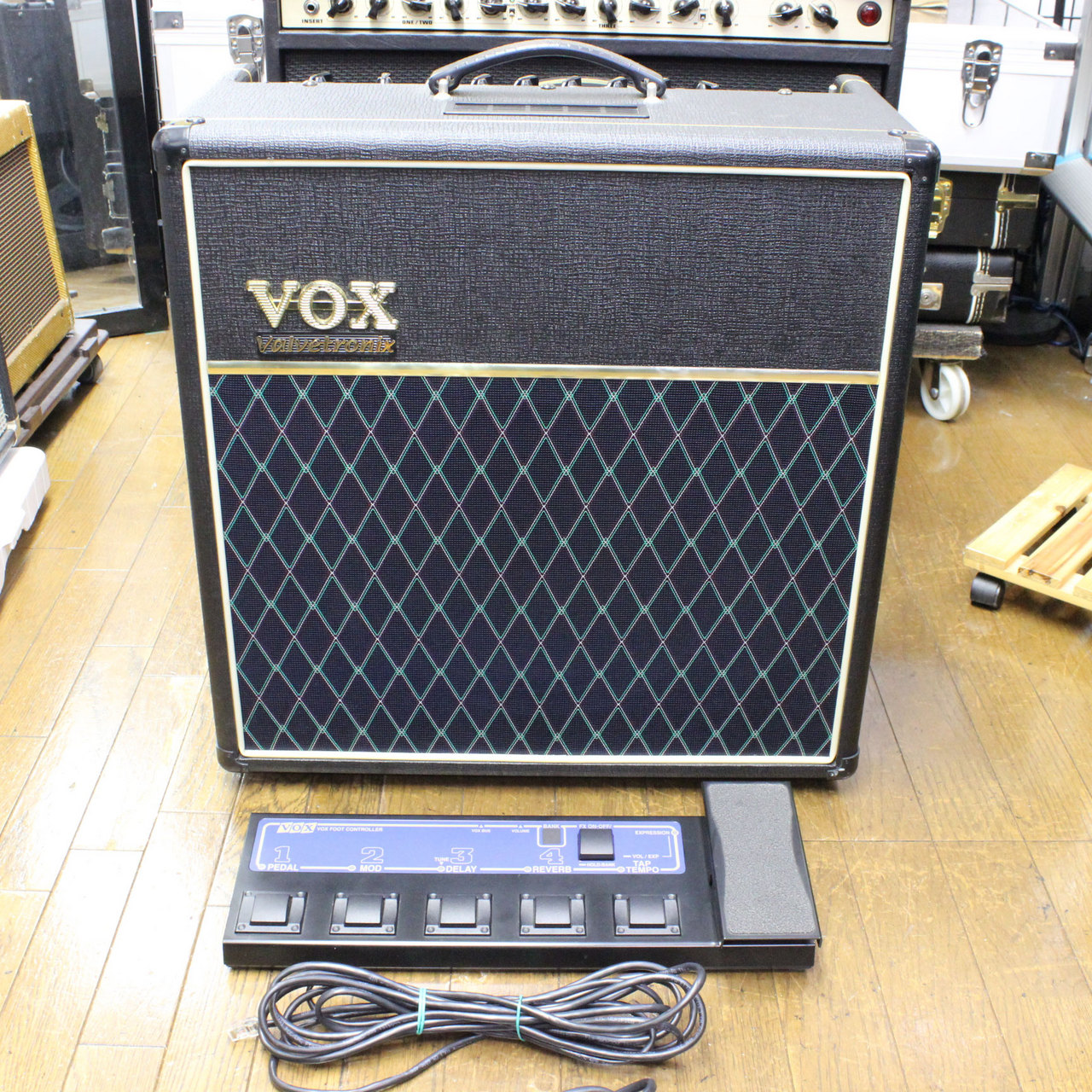 ギターアンプVOX AD60VT Valvetronix - アンプ