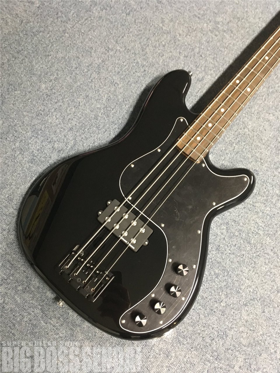 Hi-STANDARDのVo&Ba「難波章浩」氏モデルがEDWARDS(エドワーズ