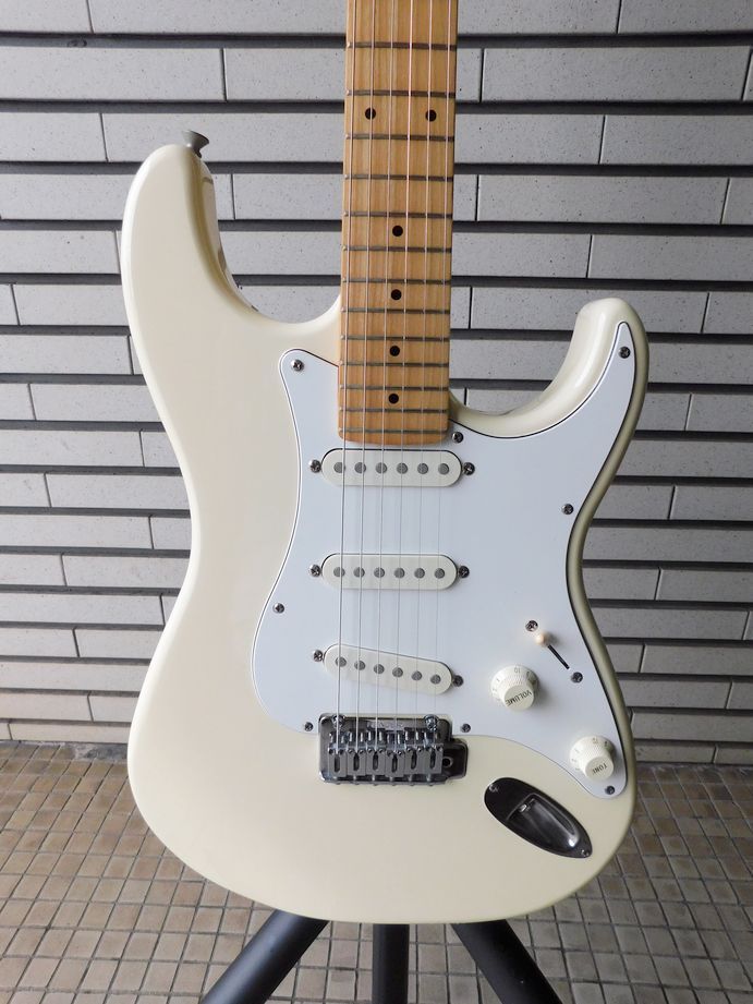 フェンダージャパン ショートスケール STS-55M / ディマジオ