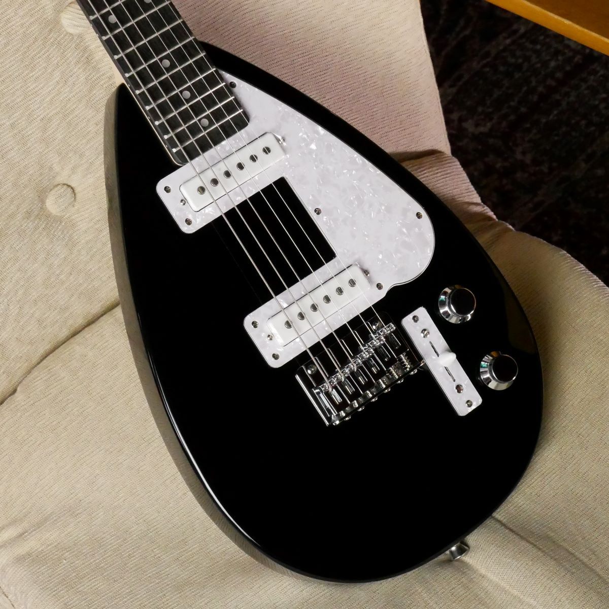 安い正規店 専用VOX MARK III mini ショート・スケール ミニギター