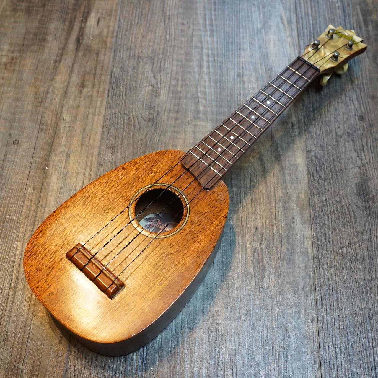 Kamaka '60 パイナップル型 ソプラノ VINTAGE Ukulele-